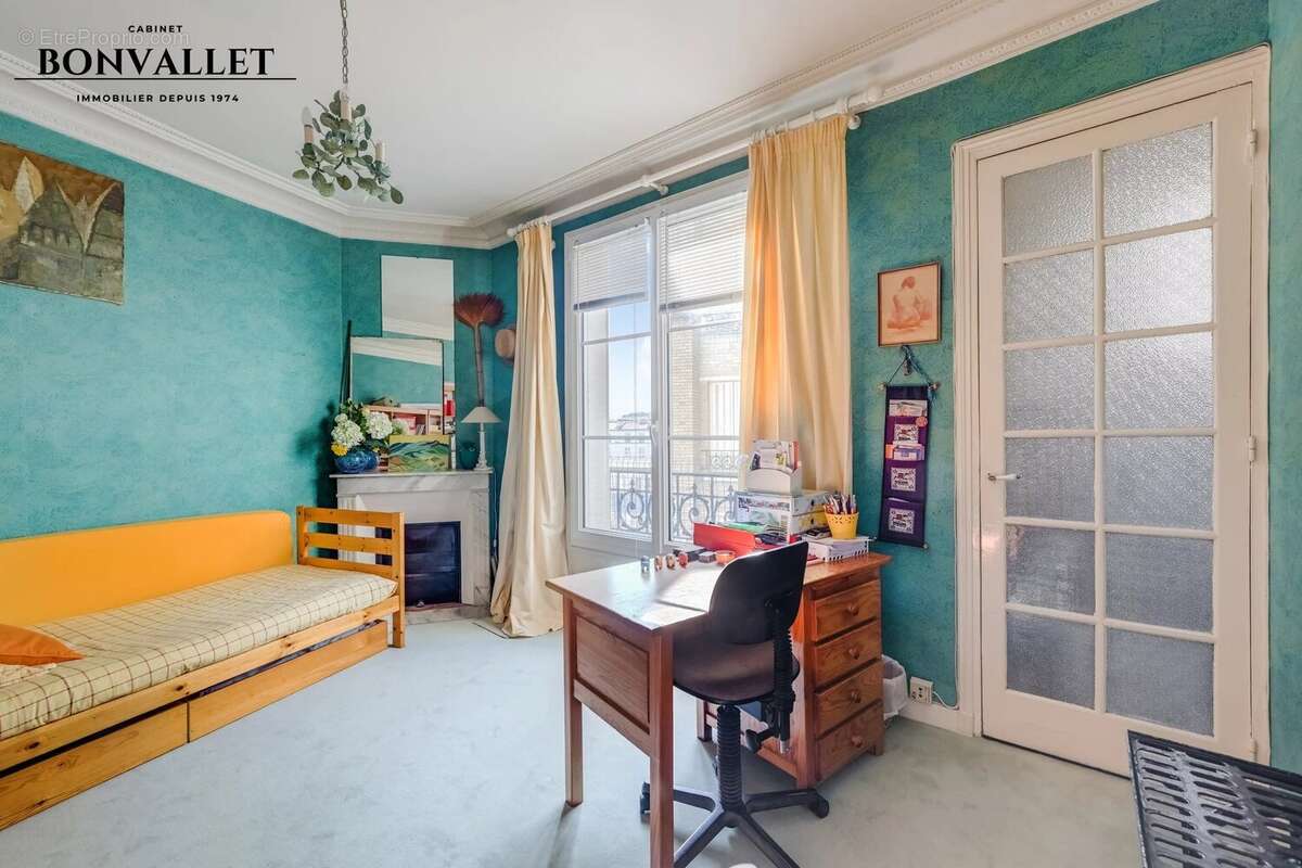 Appartement à PARIS-15E
