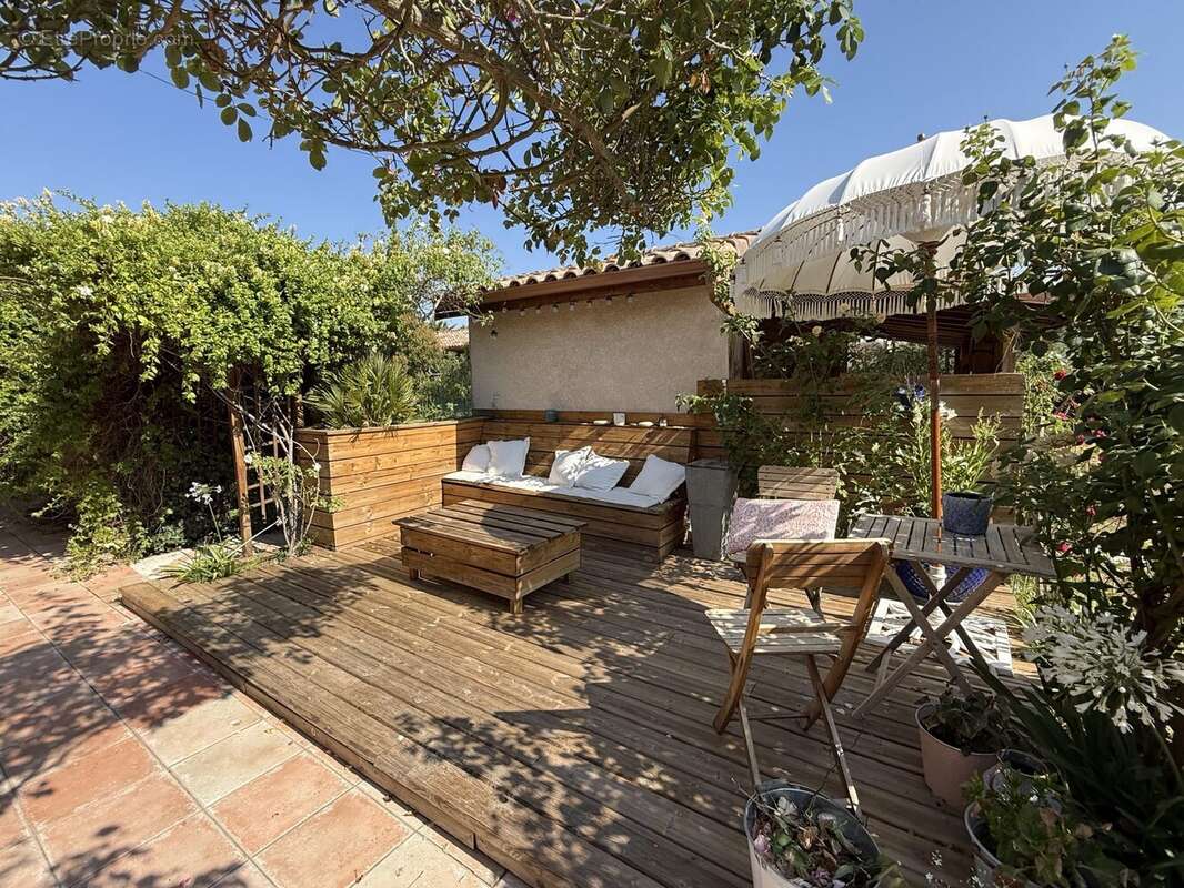 Maison 243 m² à Menville  - photo 3
