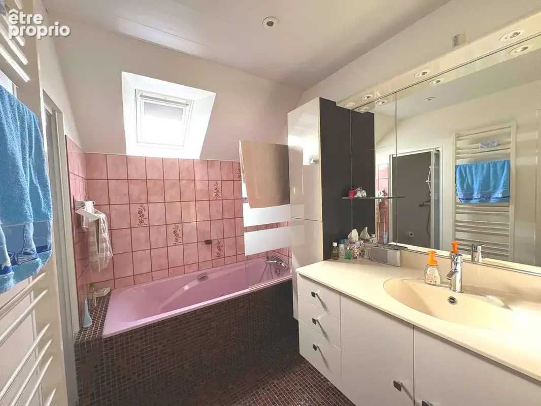 Maison 6 pièces 100 m² à vendre à Brehal (50290) - photo 9
