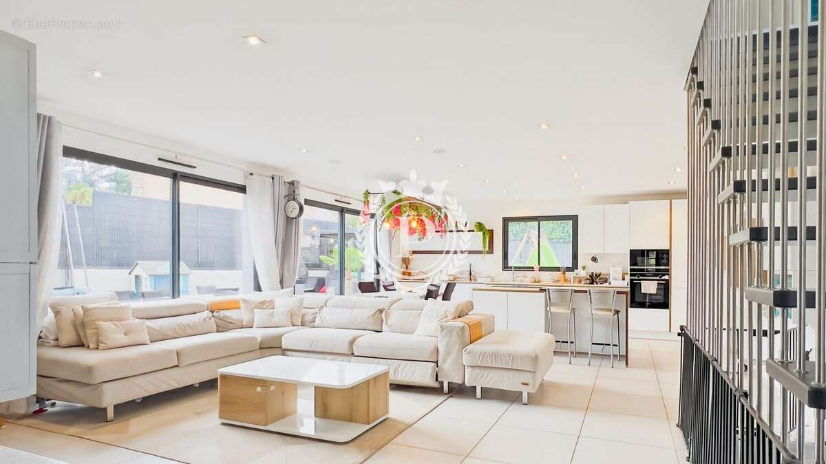 Maison à MONTIGNY-LES-CORMEILLES