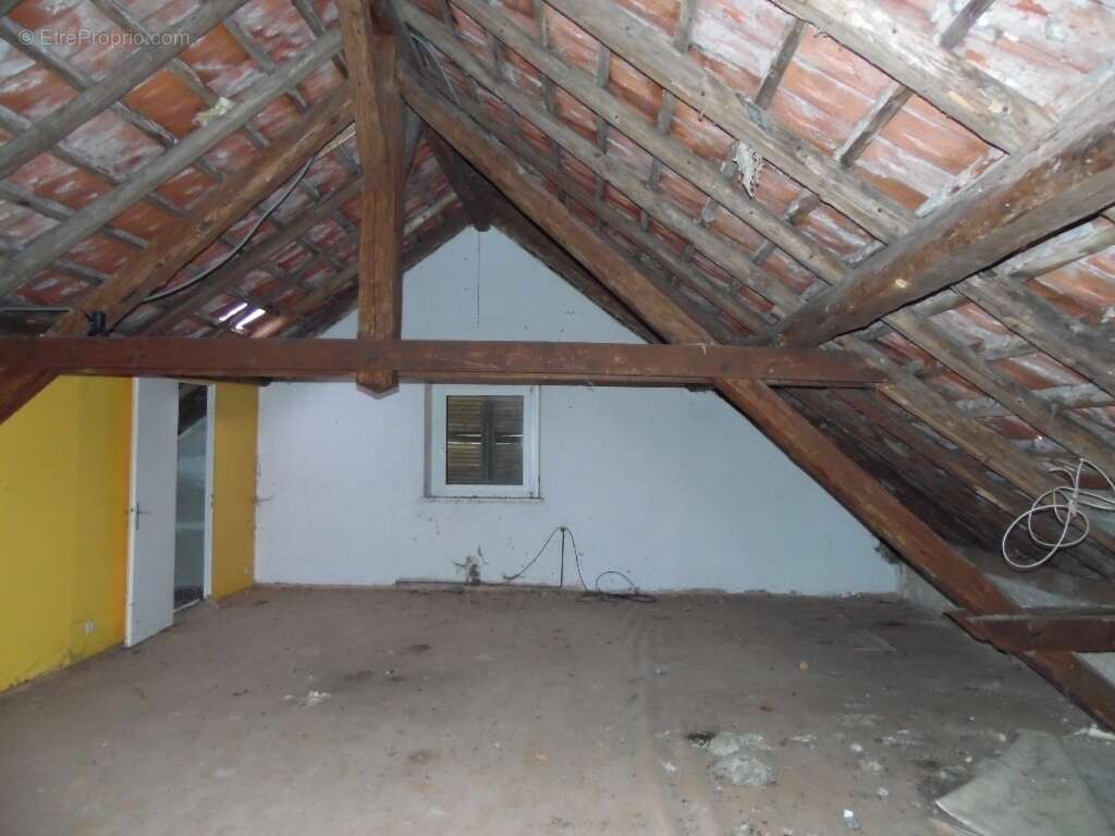 Maison à SENONES