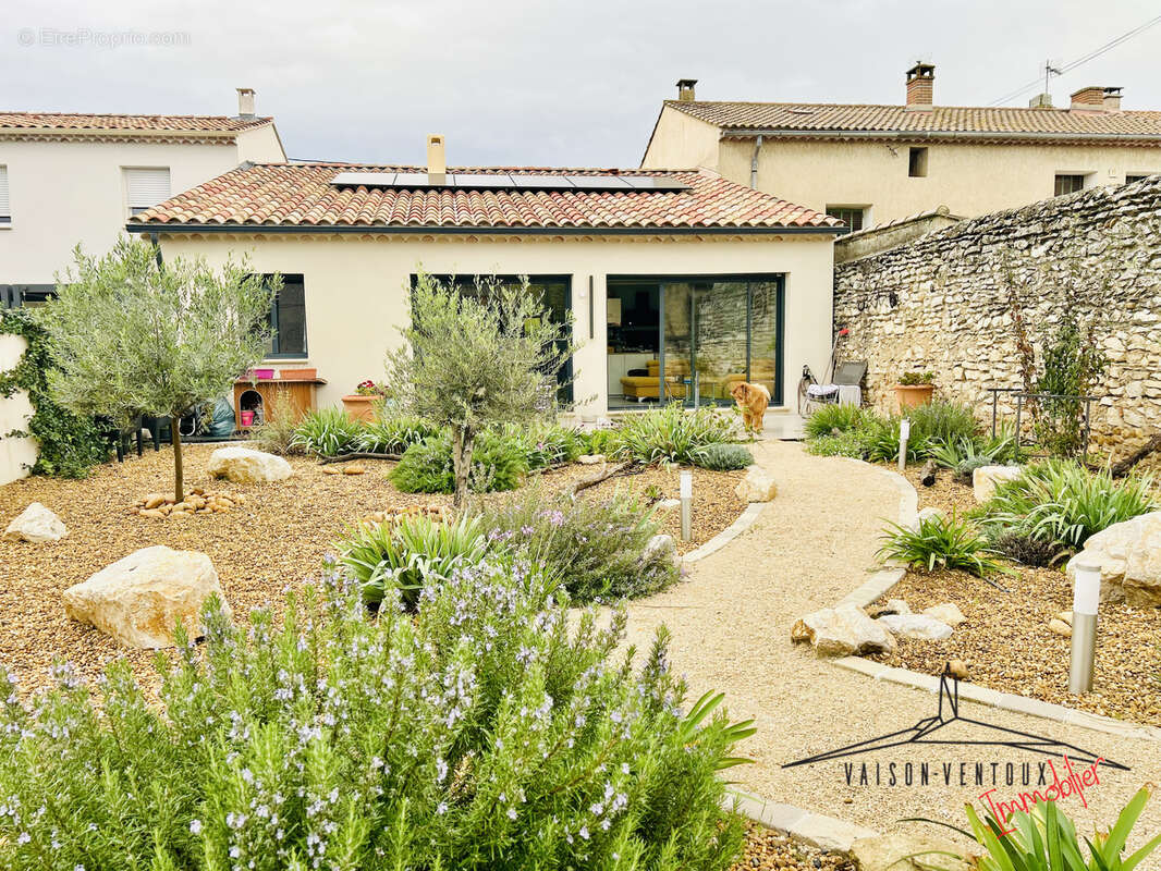 Maison à MORIERES-LES-AVIGNON