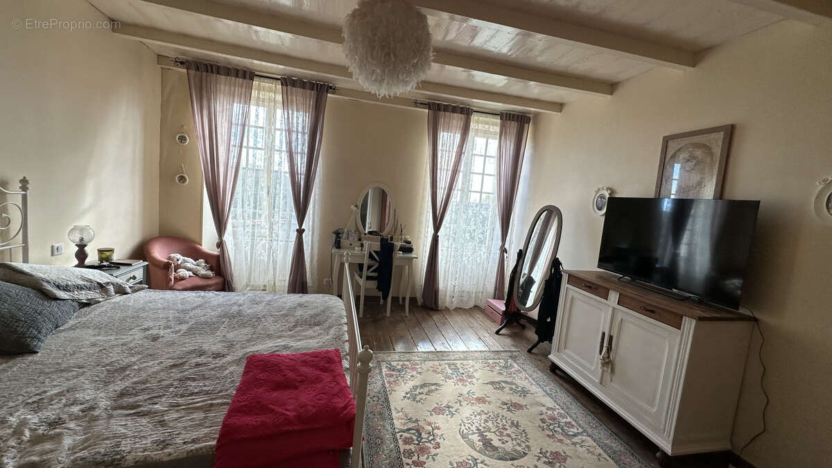 Maison à BEAUVAIS-SUR-MATHA