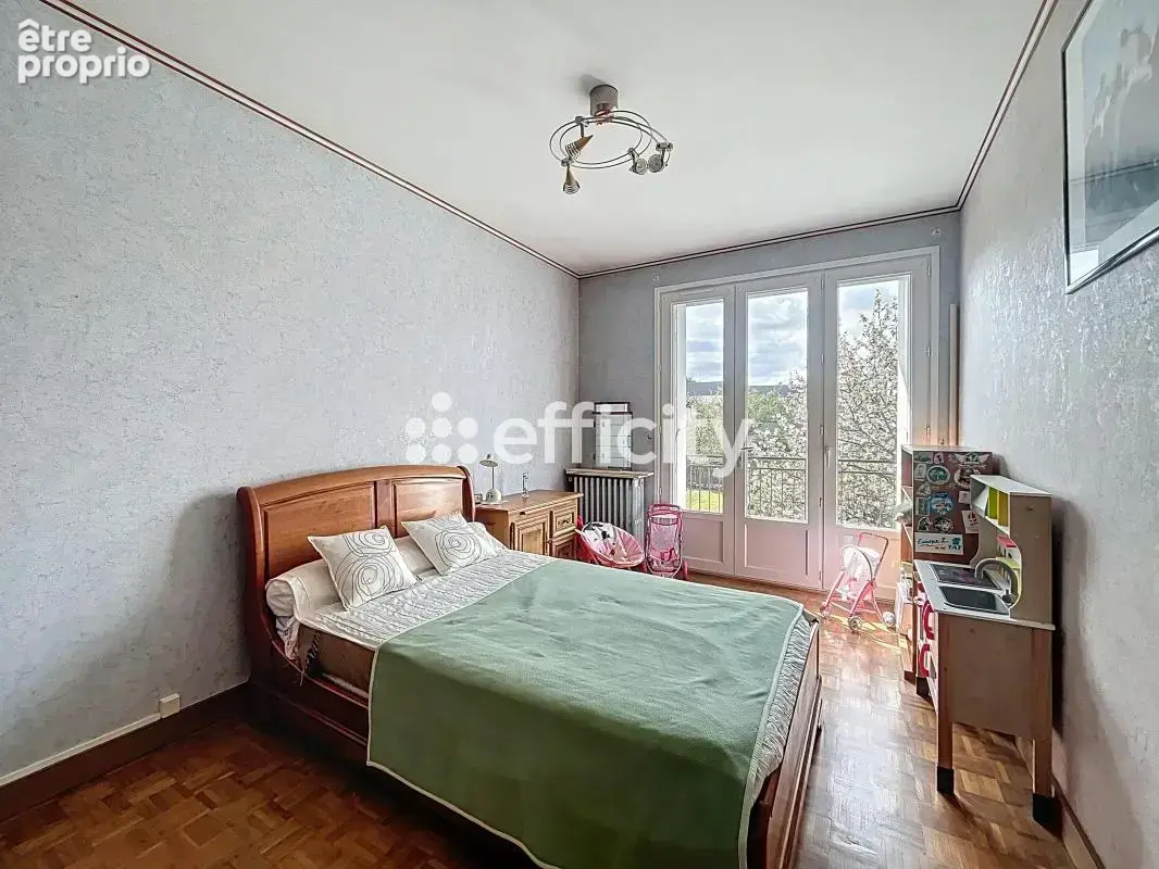 Maison 6 pièces 163 m² à vendre à Chambray-Les-Tours (37170) - photo 10