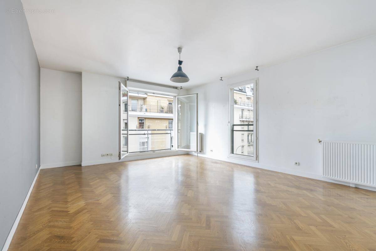 Appartement à CLICHY