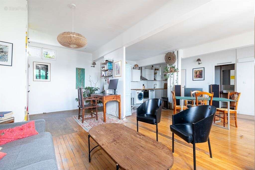Appartement à PARIS-18E