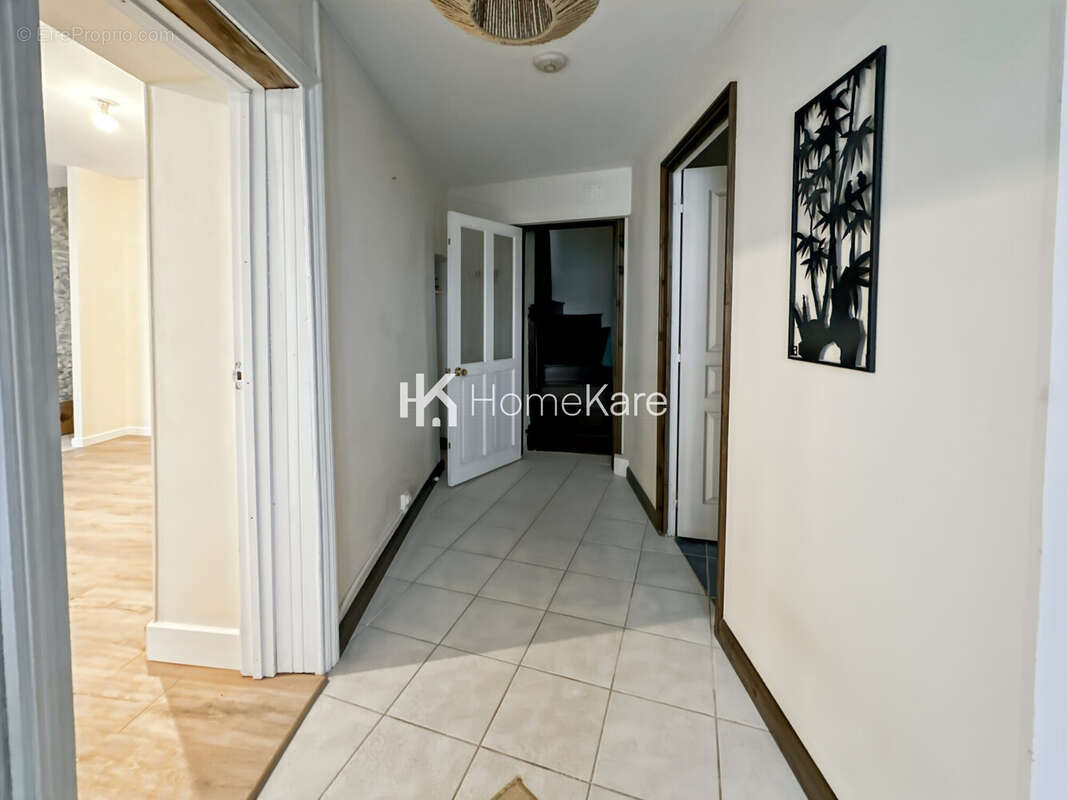 Maison à PRAT-BONREPAUX