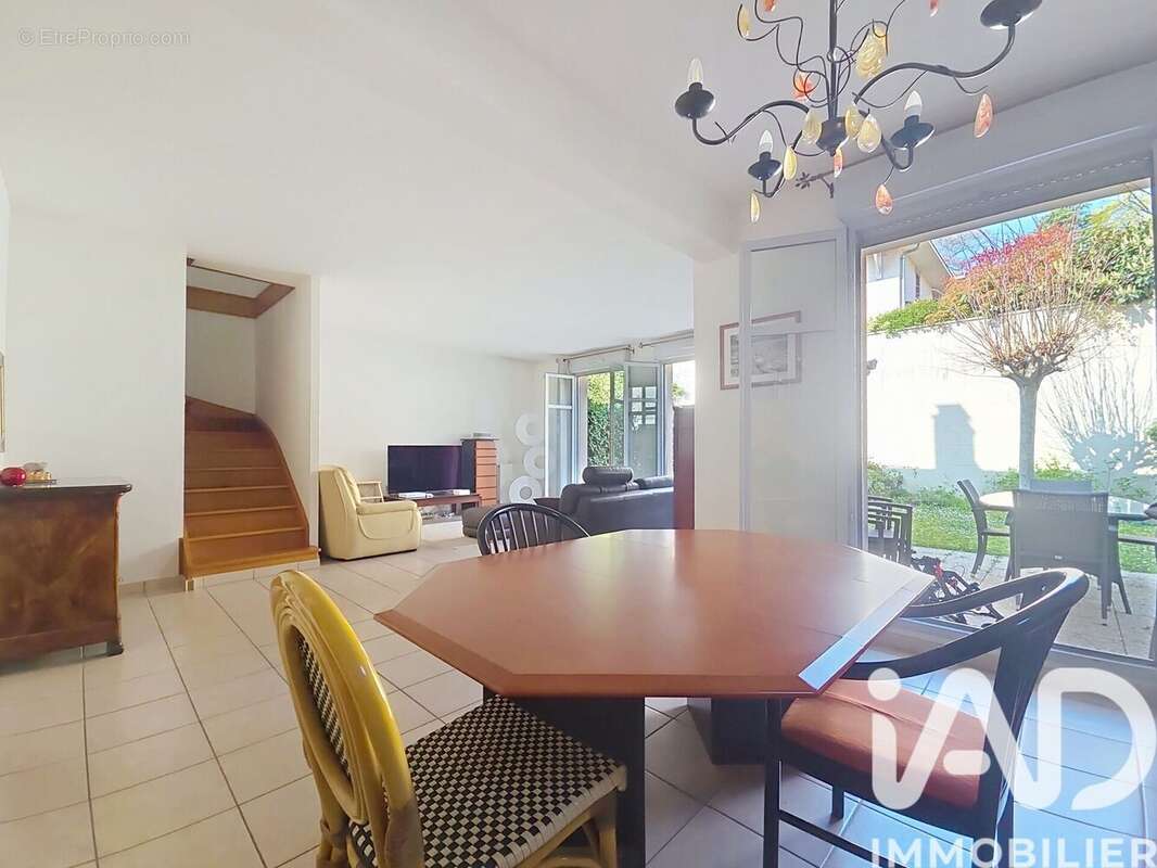 Photo 3 - Maison à MARLY-LE-ROI
