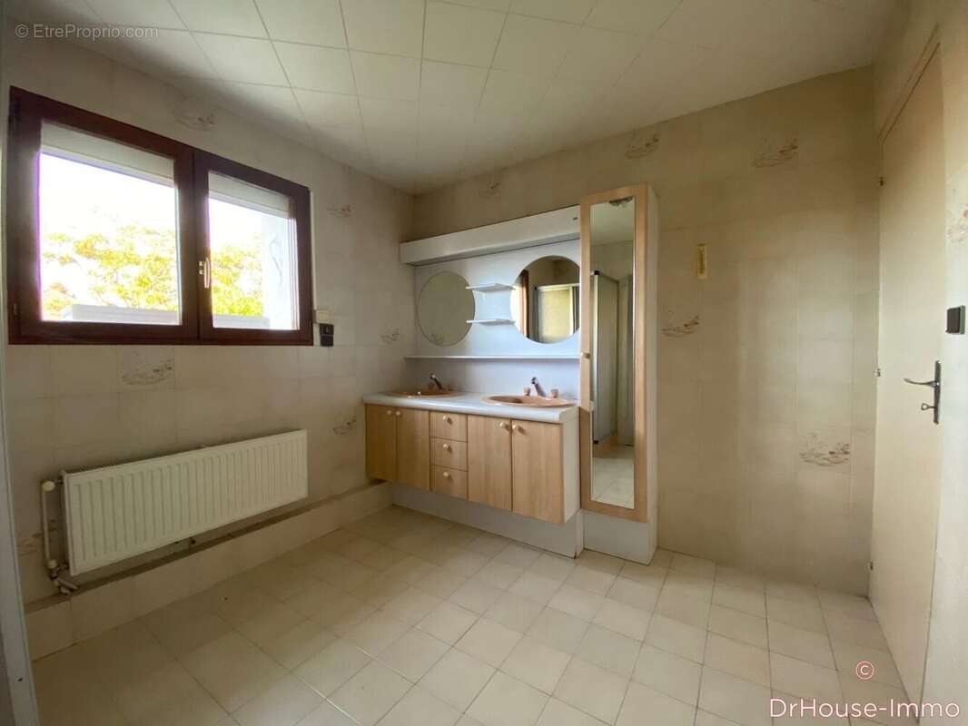 Maison à GUERNES