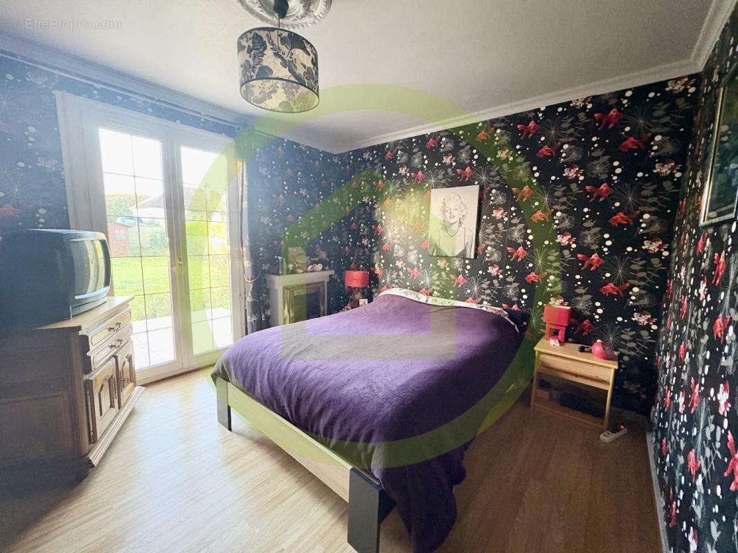 Maison à BEVILLE-LE-COMTE