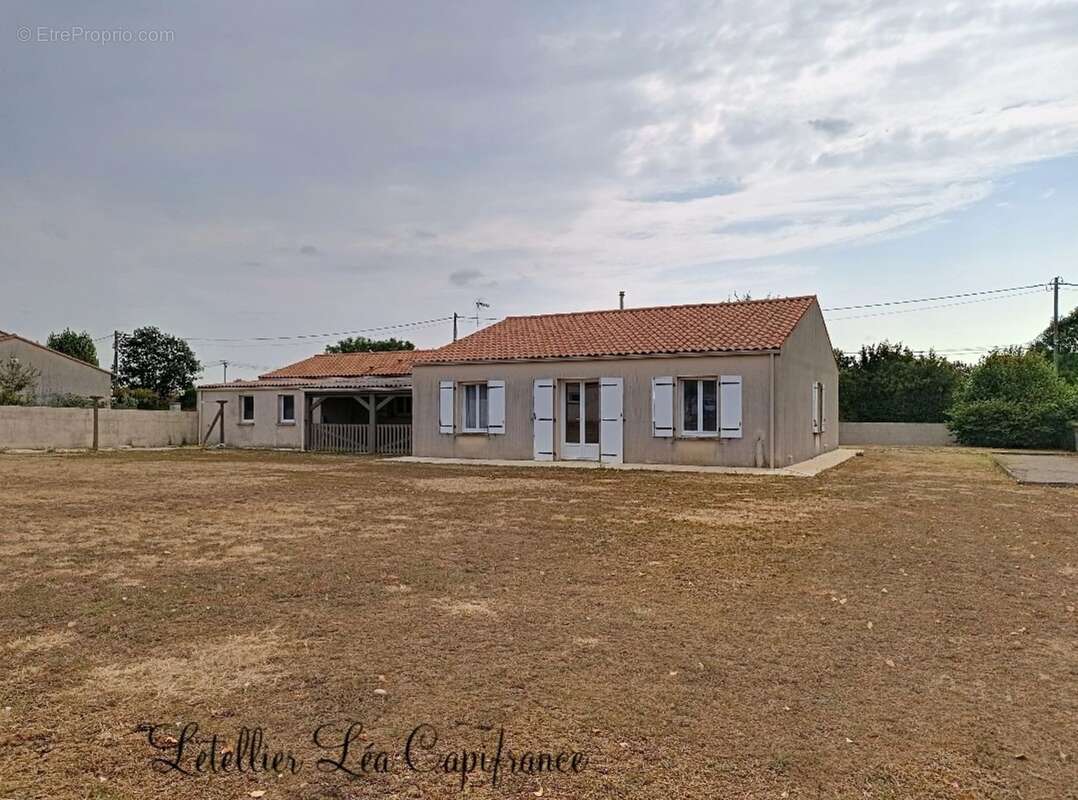 Maison à vendre 7 pièces SAINT GELAIS (79) - photo 16