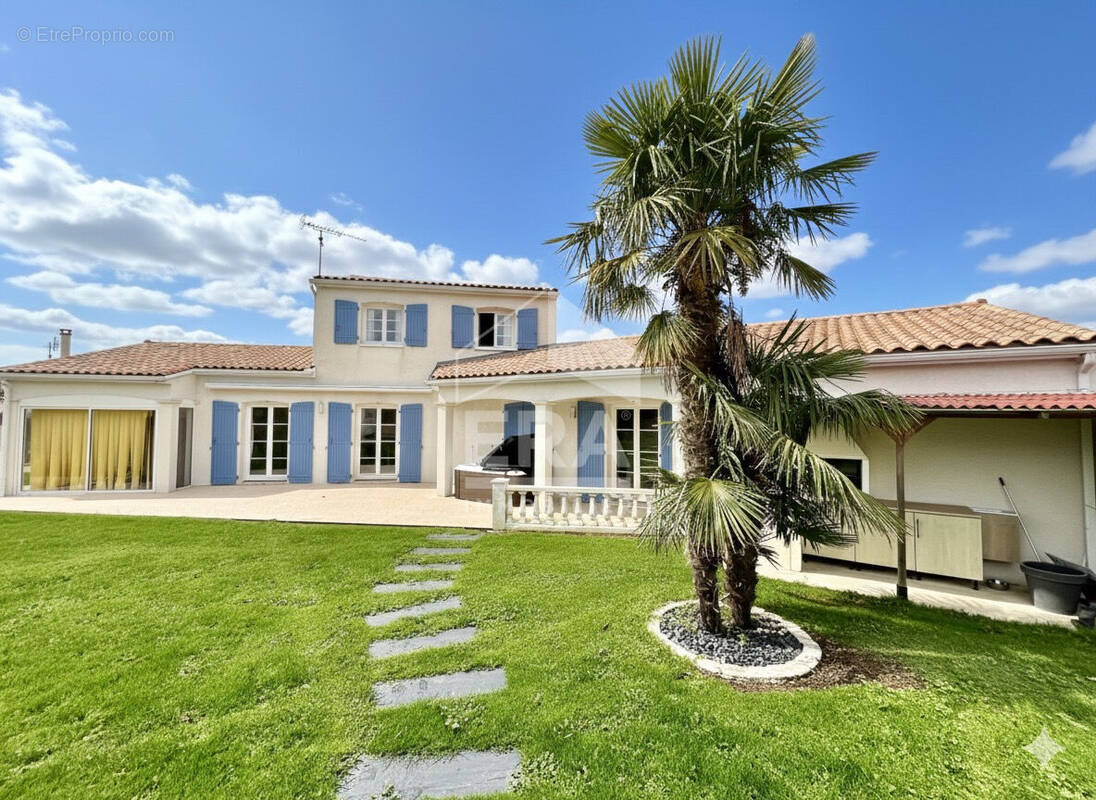Maison à SAINT-SULPICE-DE-ROYAN