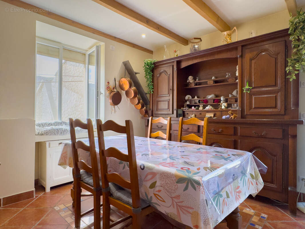 Maison à SAINT-JULIEN-EN-SAINT-ALBAN