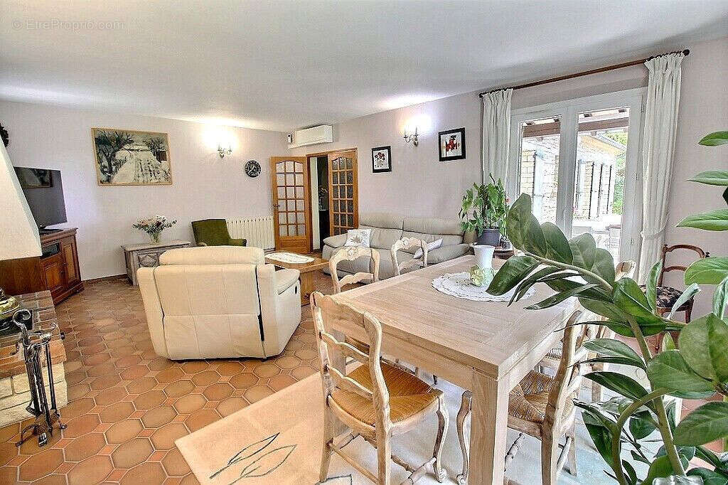 Maison à MAZAN