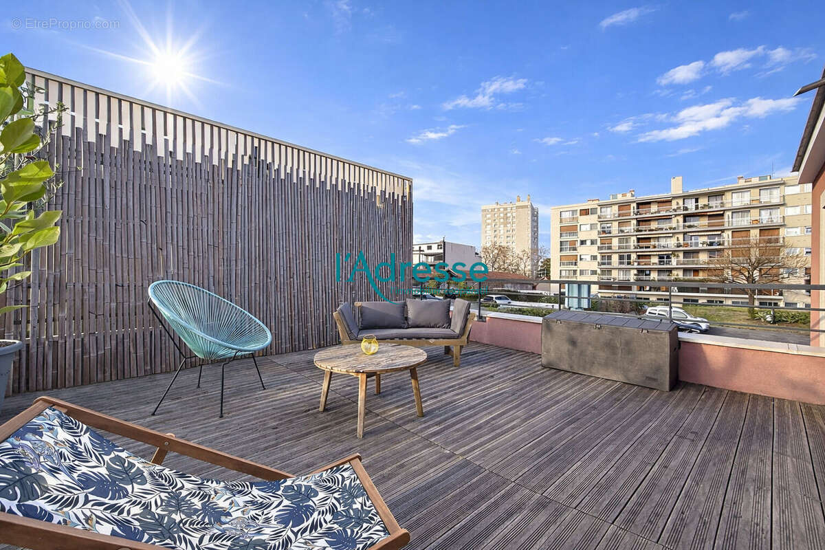Maison à NANTERRE