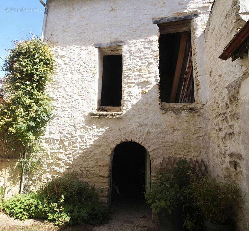 Maison à FONTENAY-SAINT-PERE