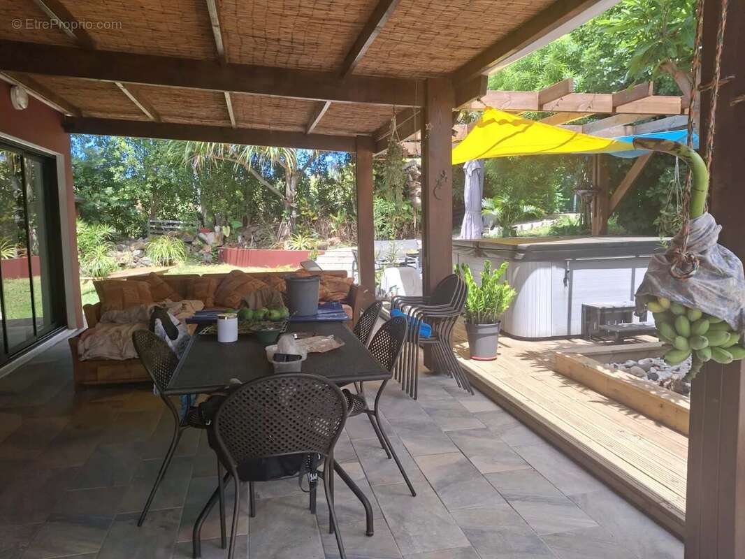 Maison à SAINT-PIERRE