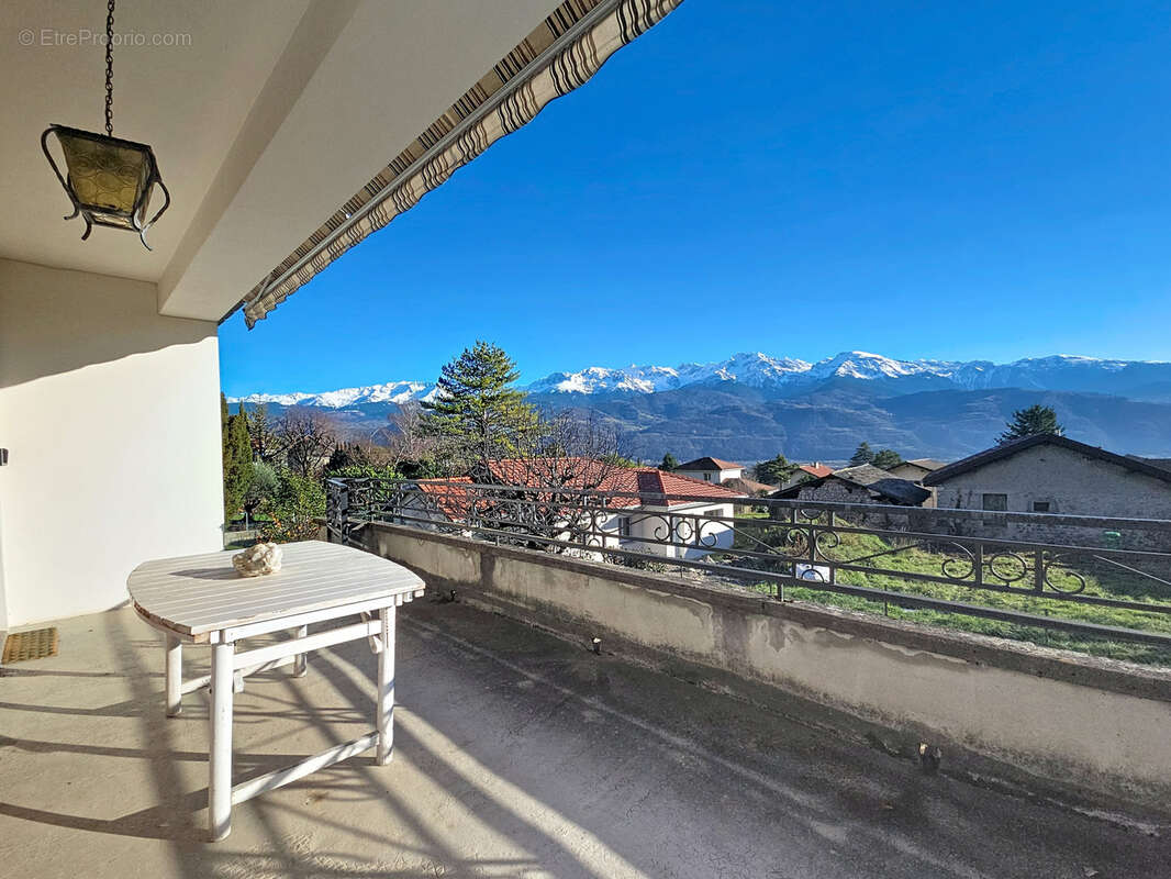 Maison à SAINT-ISMIER