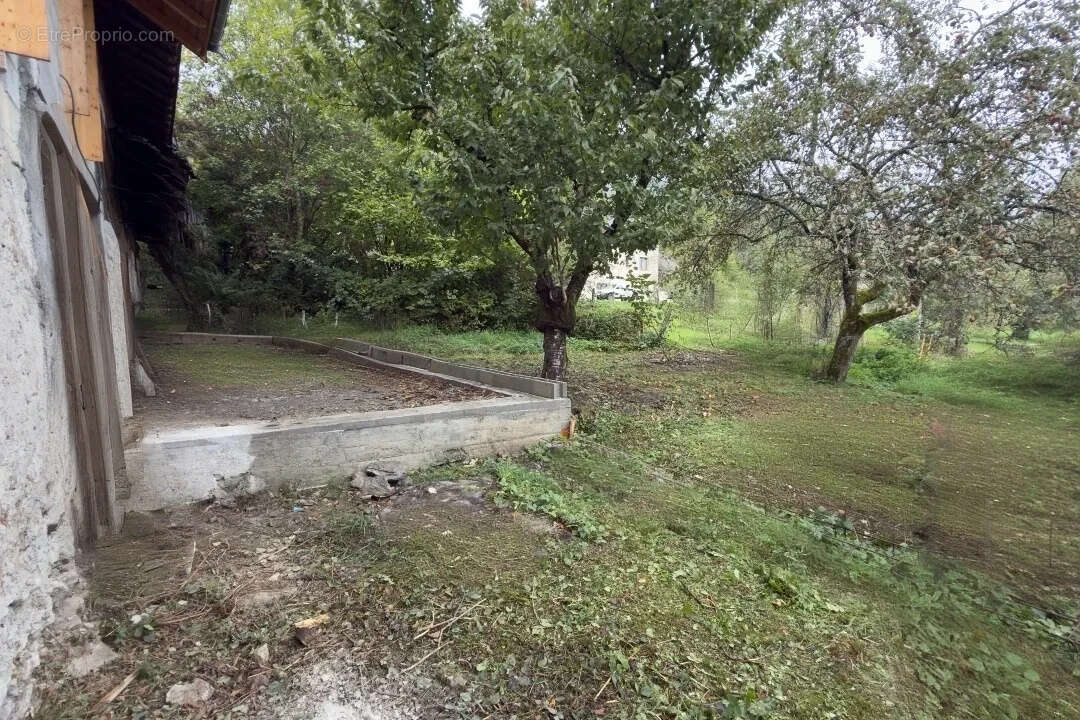 Maison à ESSERTS-BLAY