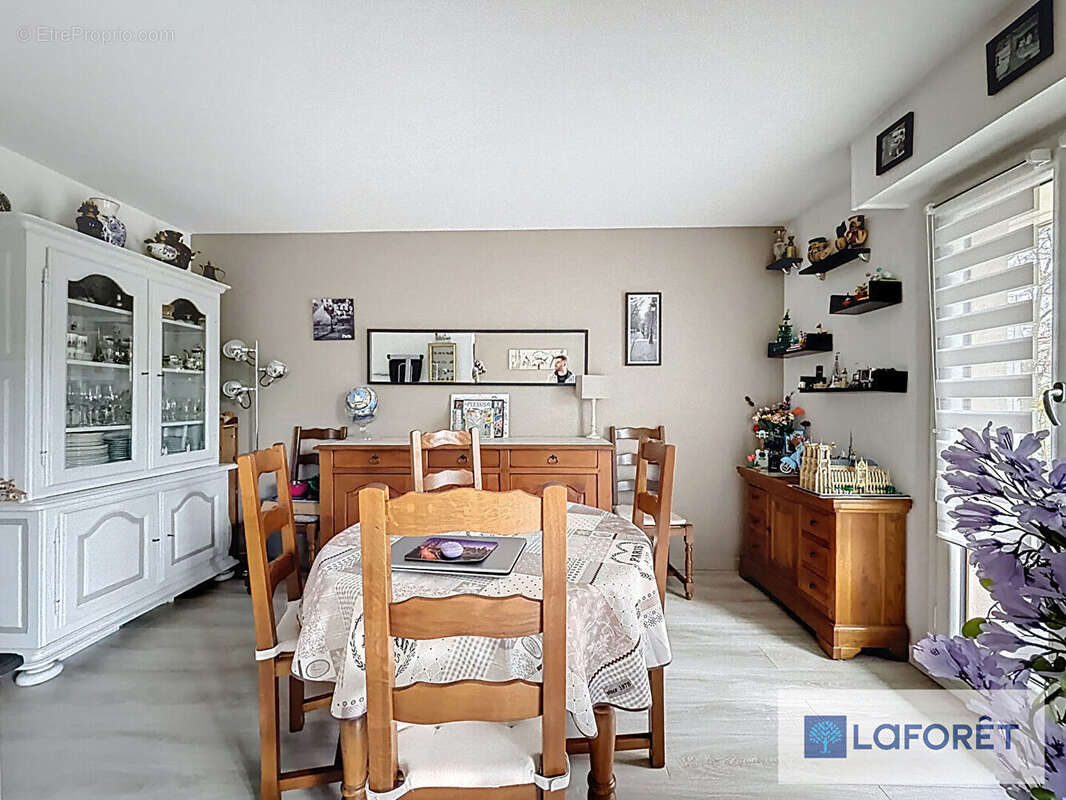Appartement à LE PLESSIS-TREVISE