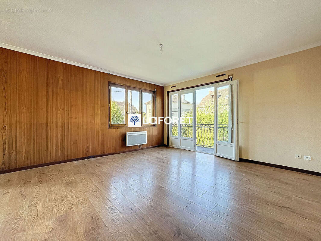 Maison à MUR-DE-BARREZ