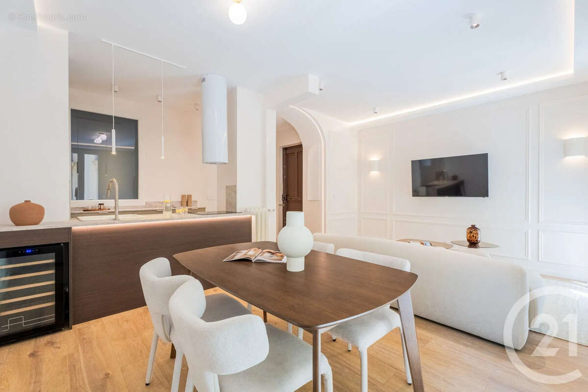 Appartement 70 m² à Nice  - photo 2