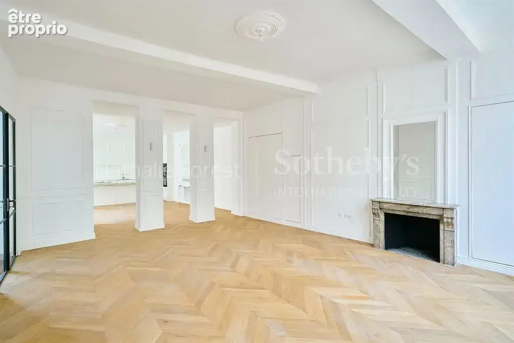 Vieux-Lille , magnifique Duplex type 5 , terrasse entièrement rénové . - photo 7