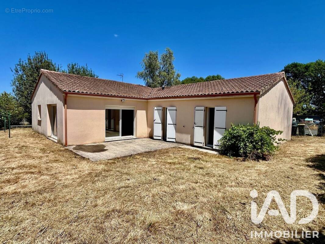 Photo 1 - Maison à FLEURE
