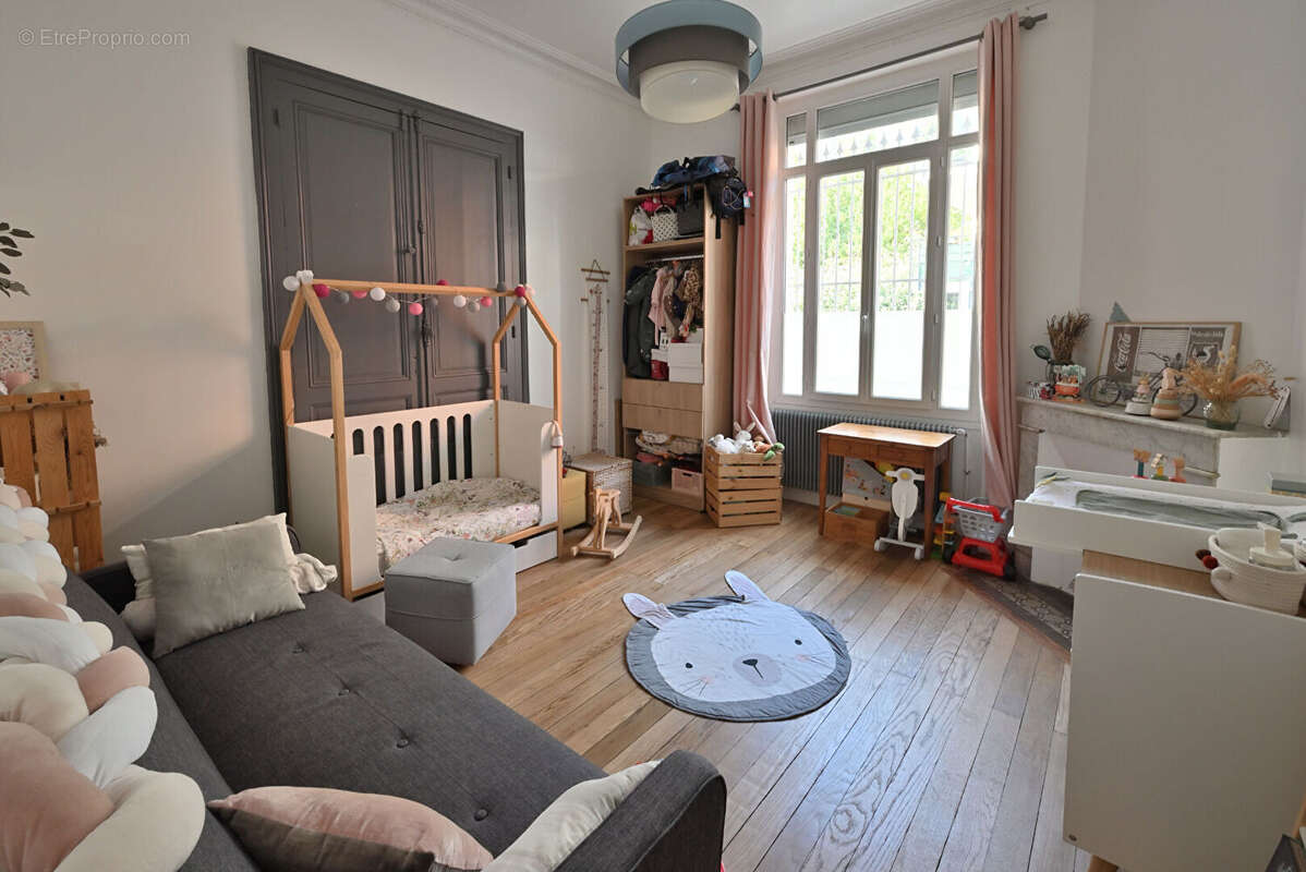 Appartement à BORDEAUX