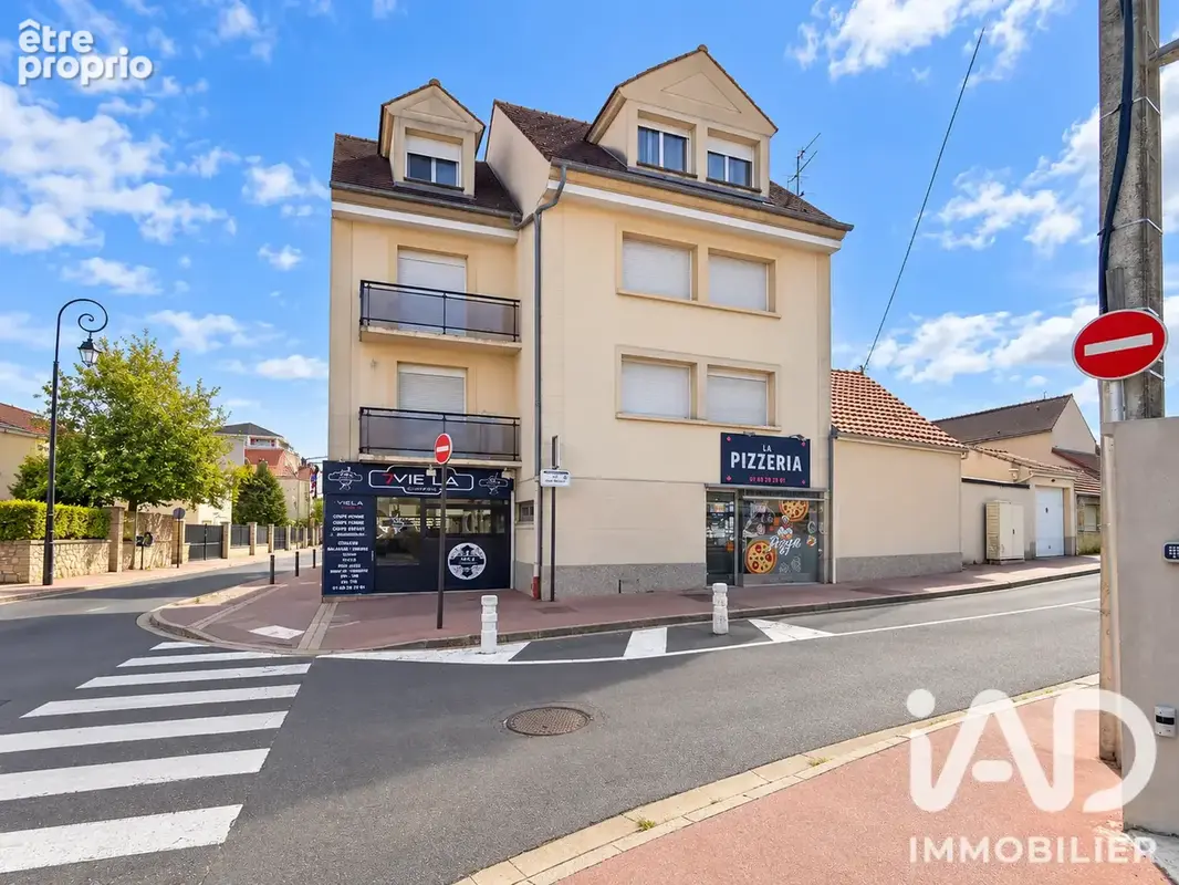 Photo 1 - Appartement à COMBS-LA-VILLE