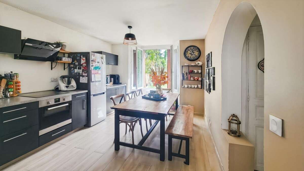 Maison à VAIRES-SUR-MARNE