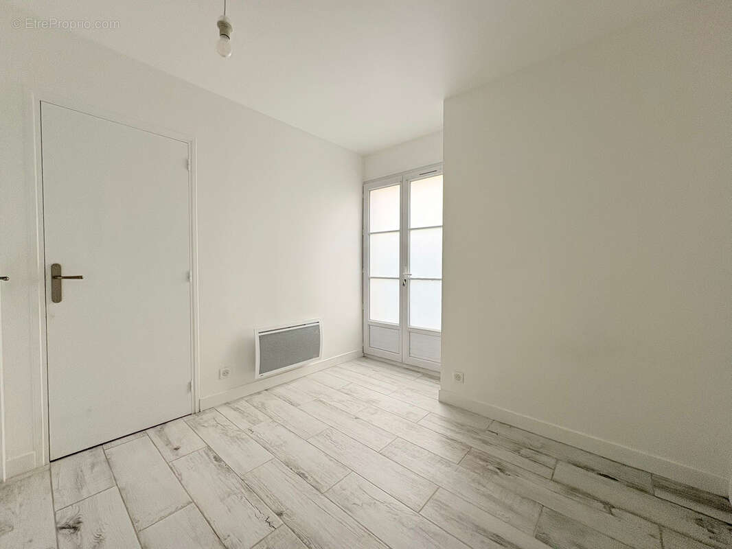 Appartement à LIMOURS