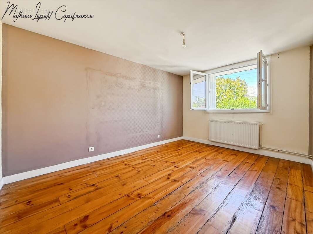  À VENDRE – Maison familiale de 159 m² avec 5 chambres et dépendance – PÉRIGUEUX (Quartier Hôpital) - photo 21