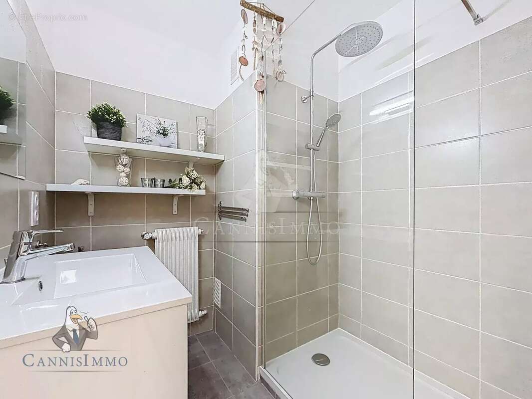 Appartement à LE CANNET