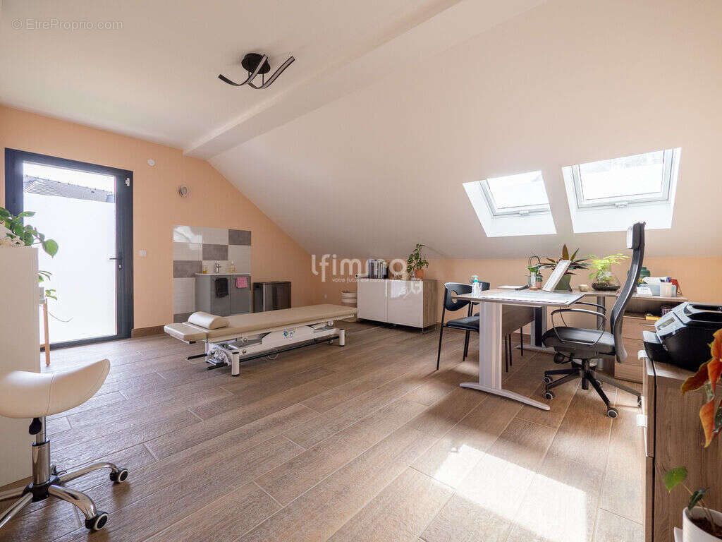 Maison à COUPVRAY