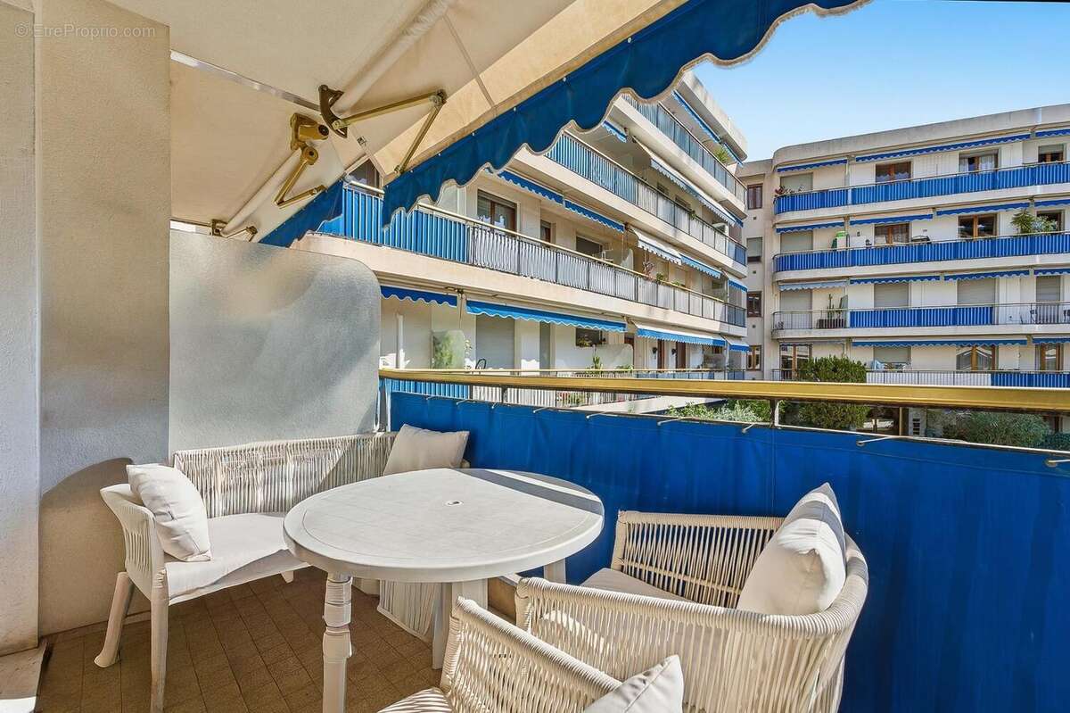 Appartement à BEAULIEU-SUR-MER