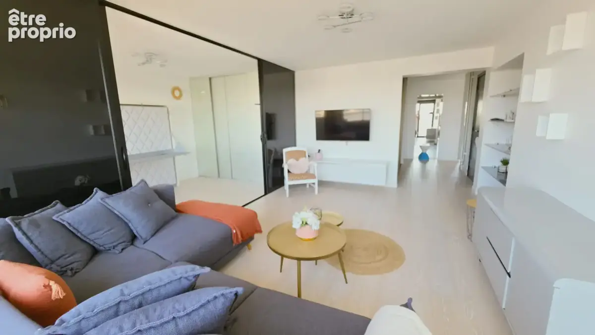 Rennes Aristide Briand - Thabor - Élégant T3 lumineux avec balcon, garage et vue dégagée - photo 5