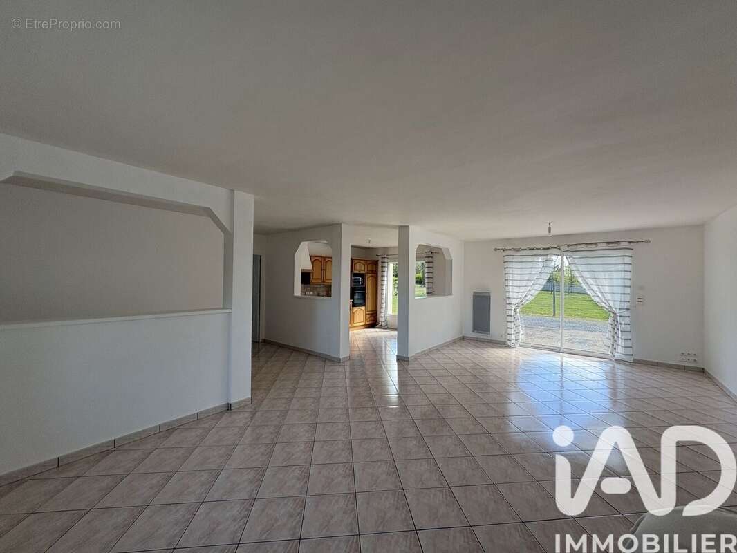 Photo 3 - Maison à CHAUVE