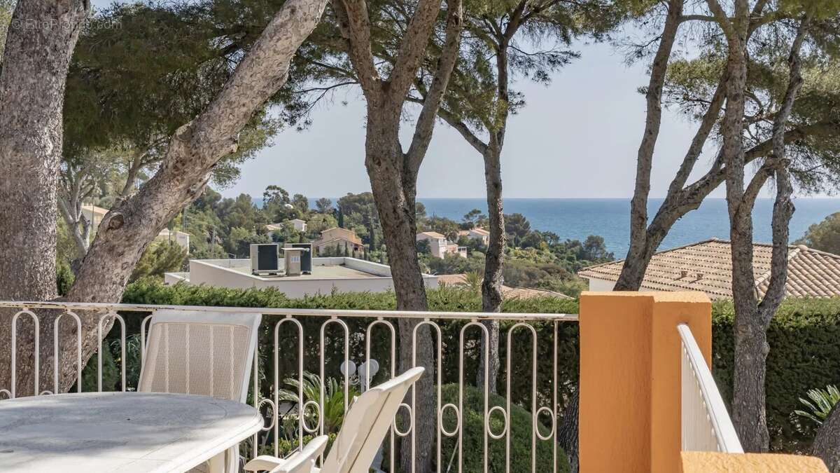 Maison à LES ISSAMBRES