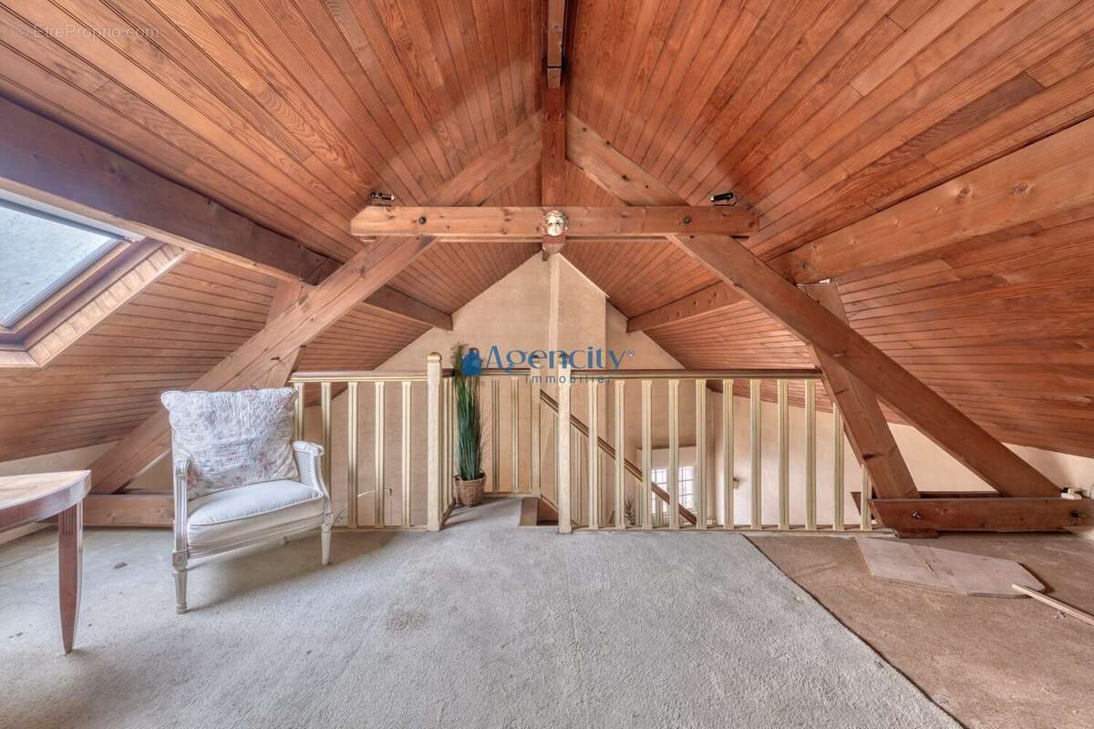 Maison 93 m² à Noisy-Le-Grand  - photo 7