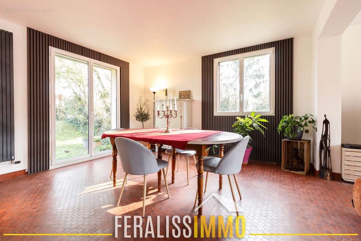 Maison à CERGY