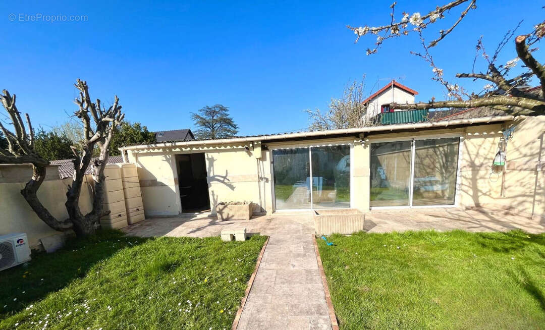 Maison à MITRY-MORY