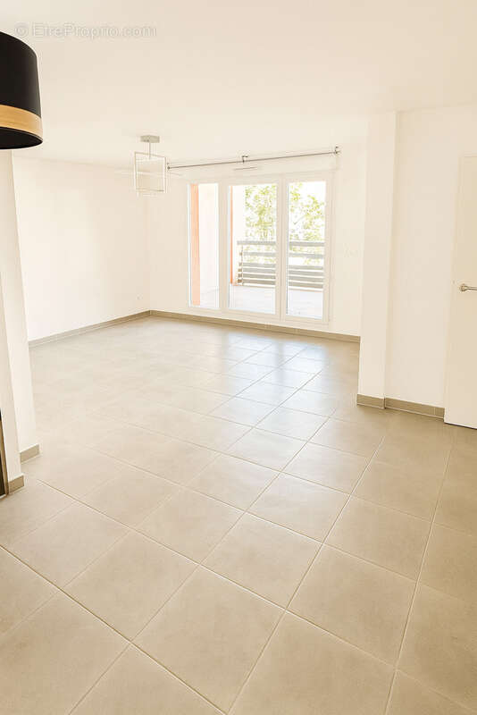 Appartement à PEROLS