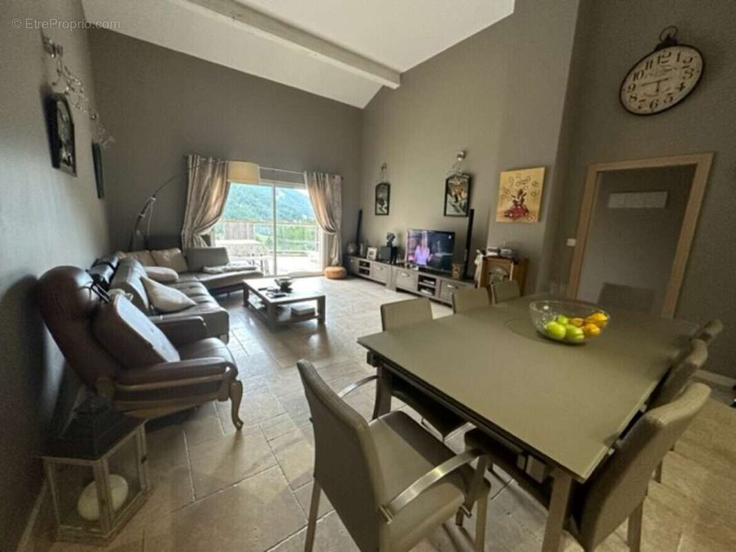Appartement à ALLOS