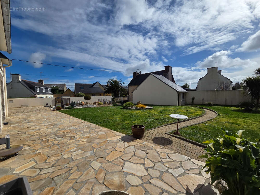Maison à PLONEOUR-LANVERN