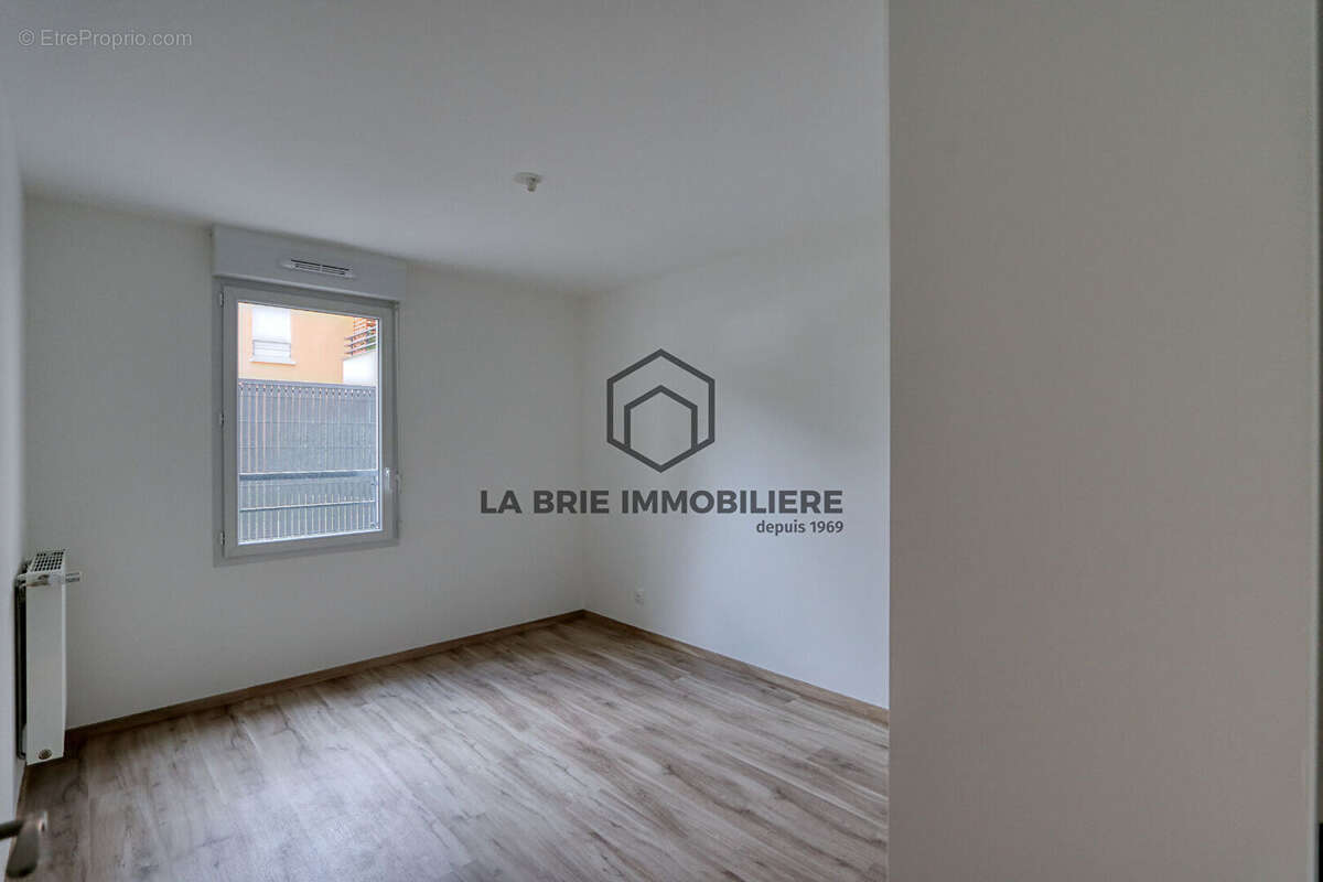 Appartement à EMERAINVILLE