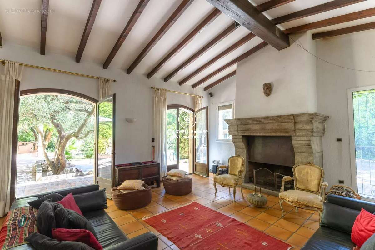 Bastide d'exception au cœur d'un parc arboré de 2.5 hectares - photo 10