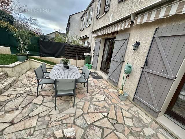 Maison à BONNEUIL-SUR-MARNE