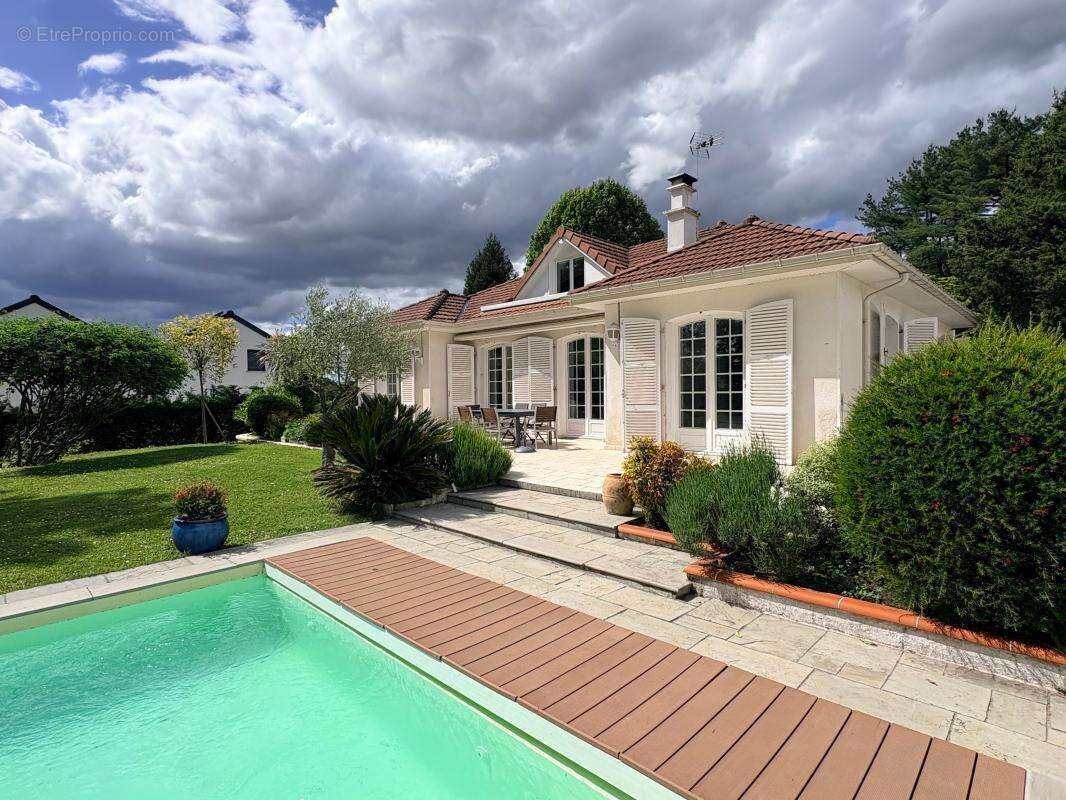 Maison à BIZANOS