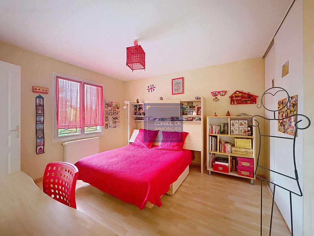 Maison à SAINTE-FOY-LES-LYON